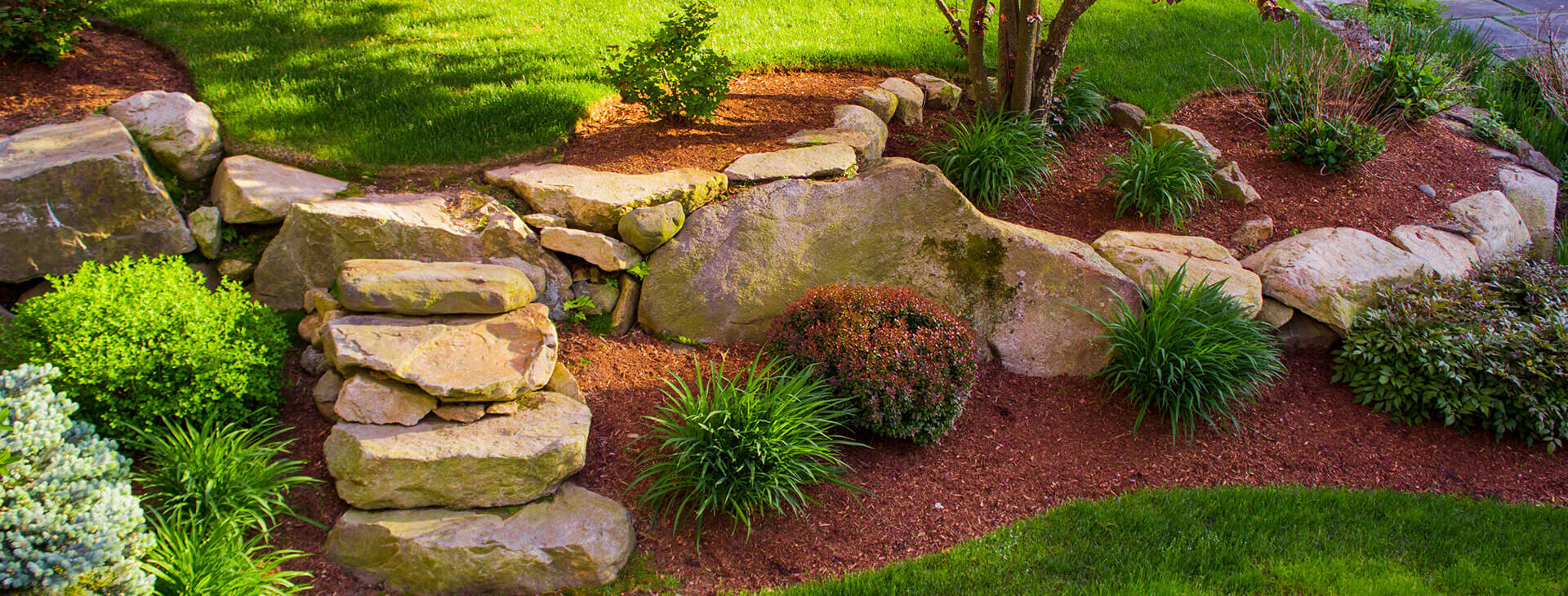 Your lawn and landscape <br />
the way that it should be